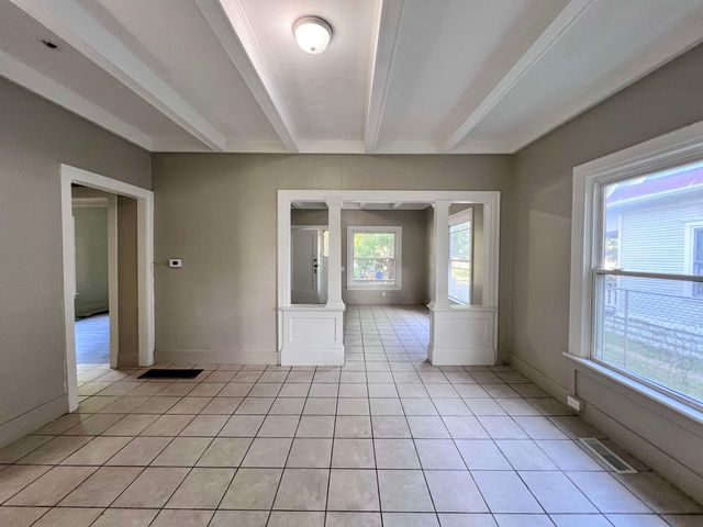 334 N NEW YORK AVE, Wichita, KS 67214