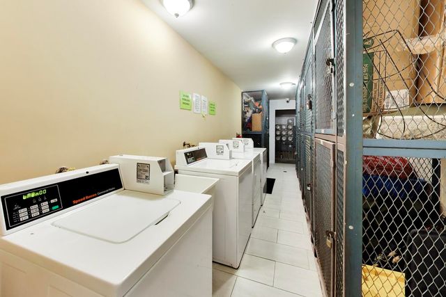 5101 N EAST RIVER Road 1K, Chicago, IL 60656