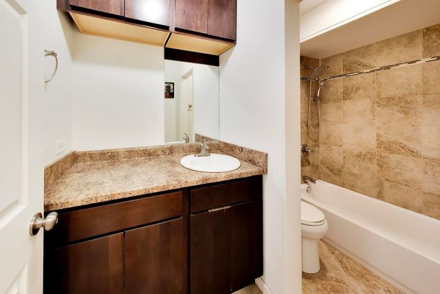 5101 N EAST RIVER Road 1K, Chicago, IL 60656