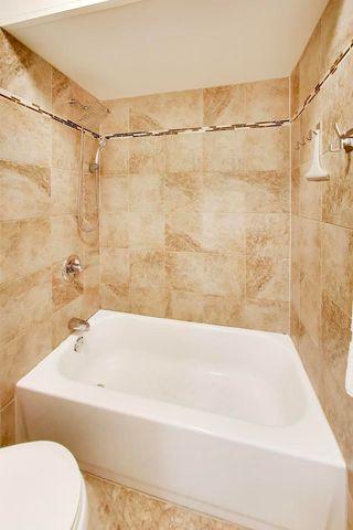 5101 N EAST RIVER Road 1K, Chicago, IL 60656