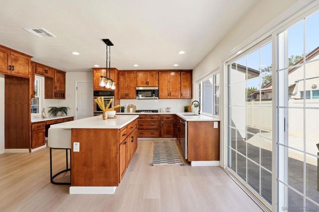 564 Azalea Street, Chula Vista, CA 91911
