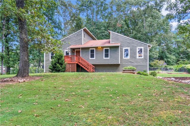 1797 Kelvin Drive, Lawrenceville, GA 30043