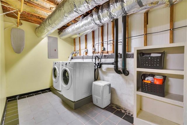 1797 Kelvin Drive, Lawrenceville, GA 30043