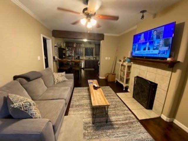 3904 Carolyn Road, Fort Worth, TX 76109