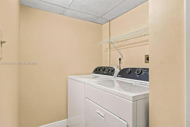 2730 W 61st Pl 201, Hialeah, FL 33016