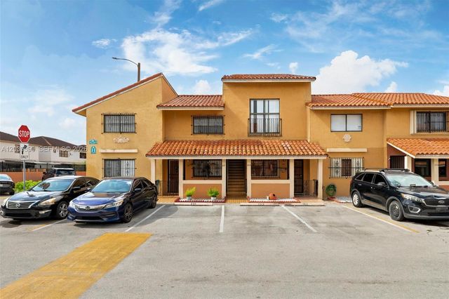 2730 W 61st Pl 201, Hialeah, FL 33016