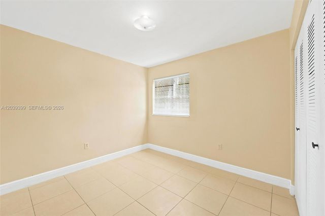 2730 W 61st Pl 201, Hialeah, FL 33016