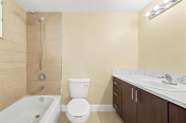 2730 W 61st Pl 201, Hialeah, FL 33016