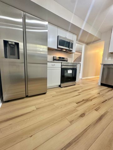 105 Ridgewood CIR, Covington, VA 24426