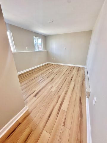 105 Ridgewood CIR, Covington, VA 24426