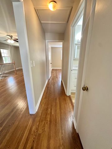 105 Ridgewood CIR, Covington, VA 24426