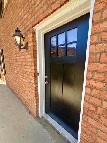 105 Ridgewood CIR, Covington, VA 24426