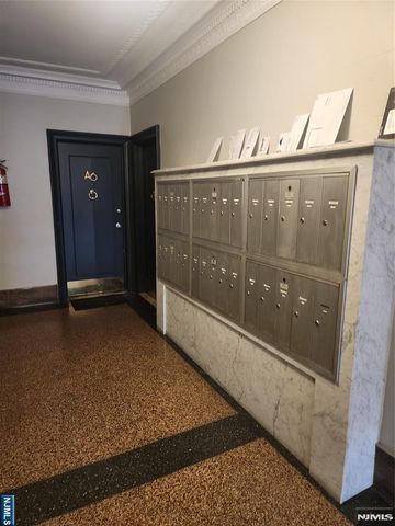 1055 Boulevard East B7, Weehawken, NJ 07086