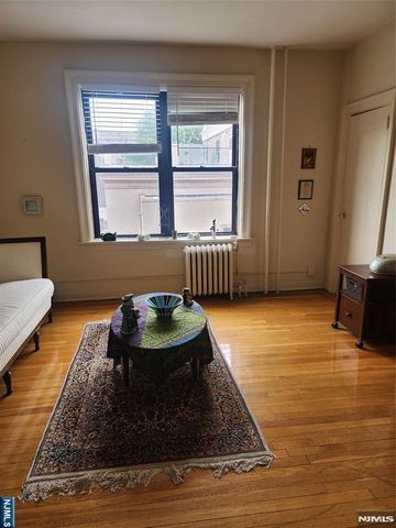 1055 Boulevard East B7, Weehawken, NJ 07086
