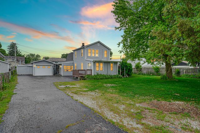 9827 Melvina Avenue, Oak Lawn, IL 60453