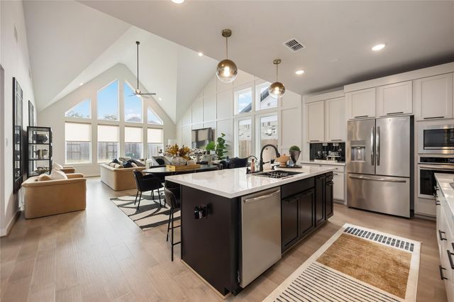 1210 Timber Brook Drive, Missouri City, TX 77459
