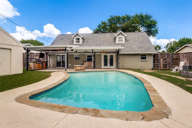 13133 Flagstone Lane, Dallas, TX 75240