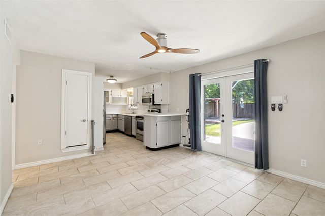13133 Flagstone Lane, Dallas, TX 75240