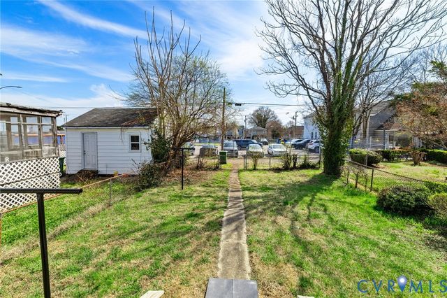 2852 Lawson St, Redwood, VA 23224