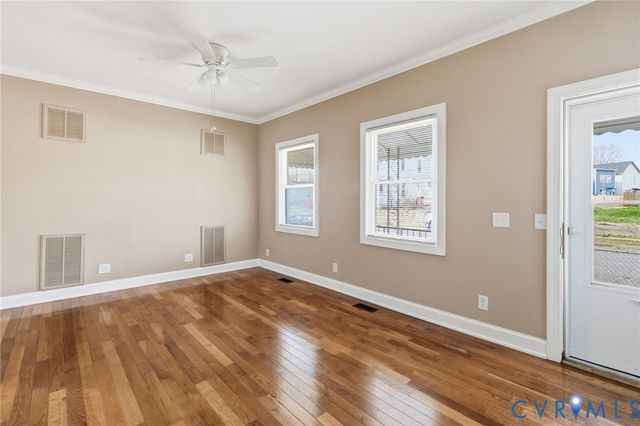 2852 Lawson St, Redwood, VA 23224