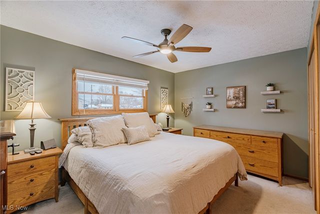 718 Hartford Drive, Elyria, OH 44035