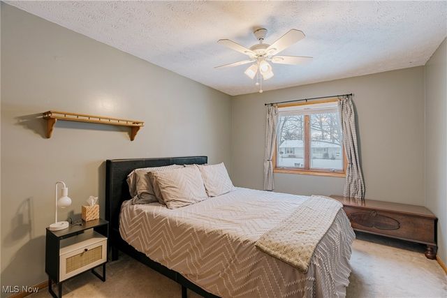 718 Hartford Drive, Elyria, OH 44035