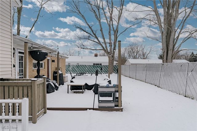 718 Hartford Drive, Elyria, OH 44035