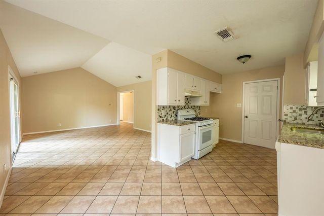 6400 Craigwood CIR, Austin, TX 78725