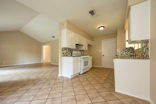 6400 Craigwood CIR, Austin, TX 78725