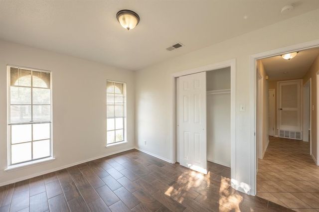 6400 Craigwood CIR, Austin, TX 78725