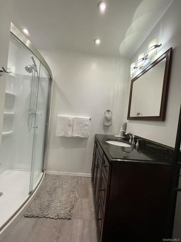 208 Fairview Circle, Middle Island, NY 11953