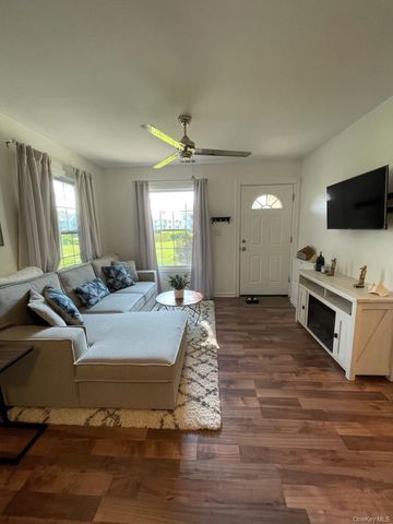 208 Fairview Circle, Middle Island, NY 11953