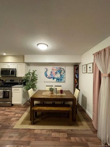 208 Fairview Circle, Middle Island, NY 11953