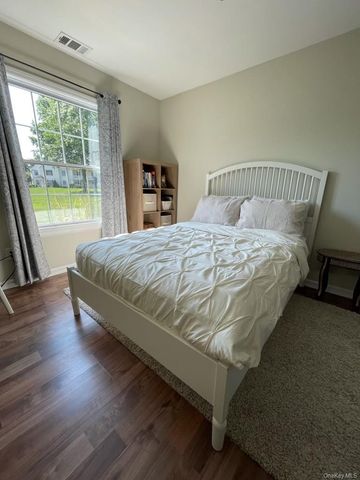 208 Fairview Circle, Middle Island, NY 11953