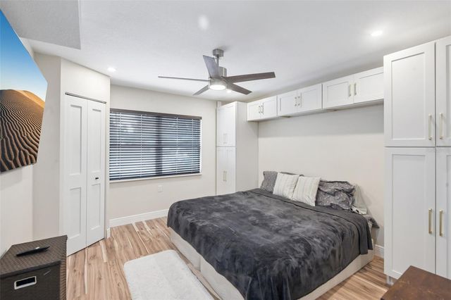 609 WESTWINDS DRIVE 4, Palm Harbor, FL 34683