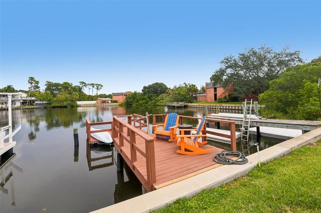 609 WESTWINDS DRIVE 4, Palm Harbor, FL 34683