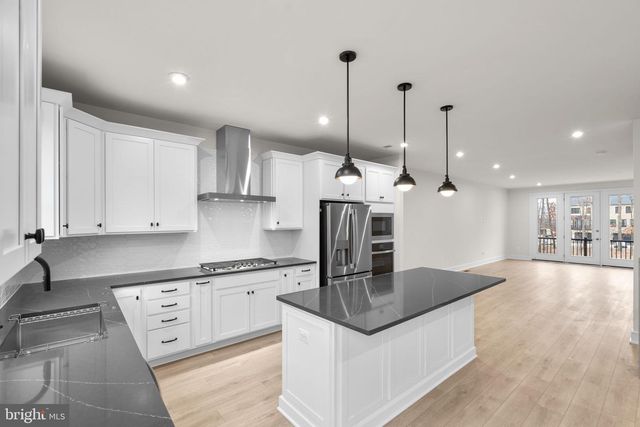 23019 BLUE EAGLE TER, Ashburn, VA 20148