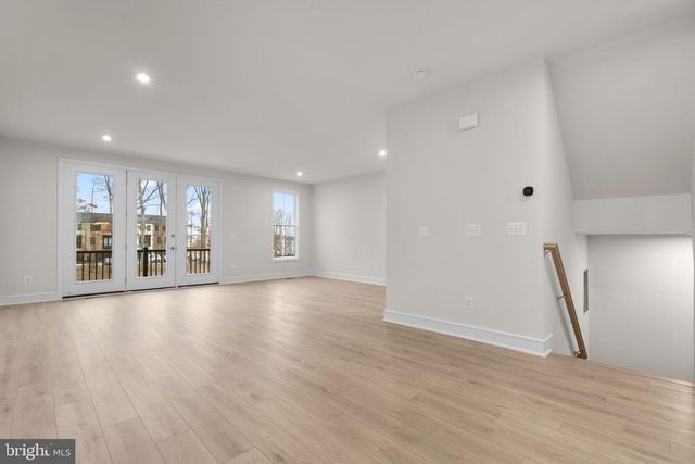 23019 BLUE EAGLE TER, Ashburn, VA 20148