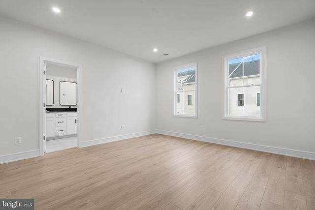 23019 BLUE EAGLE TER, Ashburn, VA 20148