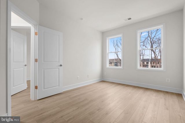 23019 BLUE EAGLE TER, Ashburn, VA 20148