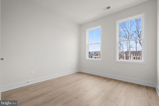 23019 BLUE EAGLE TER, Ashburn, VA 20148