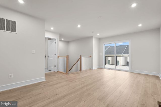 23019 BLUE EAGLE TER, Ashburn, VA 20148