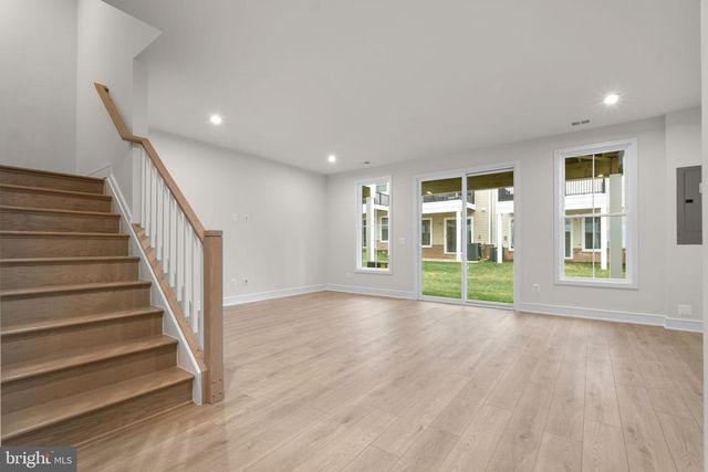 23019 BLUE EAGLE TER, Ashburn, VA 20148