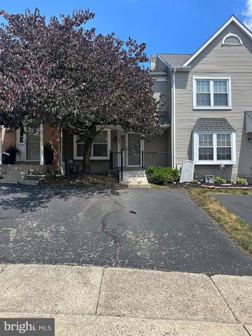 1332 STATESMAN, East Norriton, PA 19403