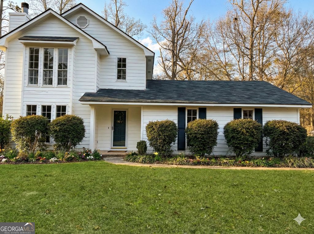 411 Fawnbrook Circle, Griffin, GA 30223