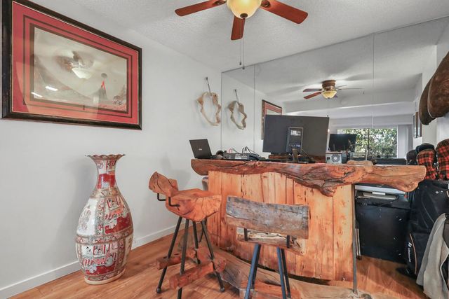 2504 N Whitewater Club Drive A, Palm Springs, CA 92262