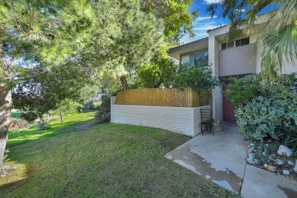 2504 N Whitewater Club Drive A, Palm Springs, CA 92262
