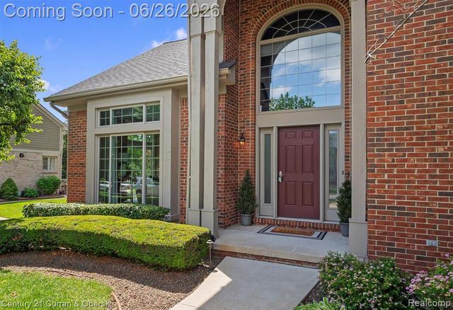 22217 Hazelton Court, Novi, MI 48374