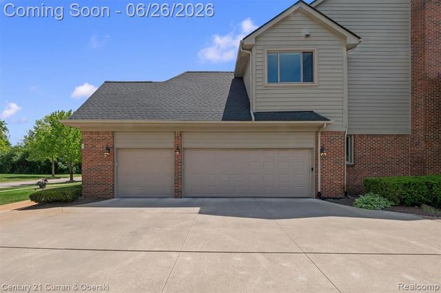 22217 Hazelton Court, Novi, MI 48374