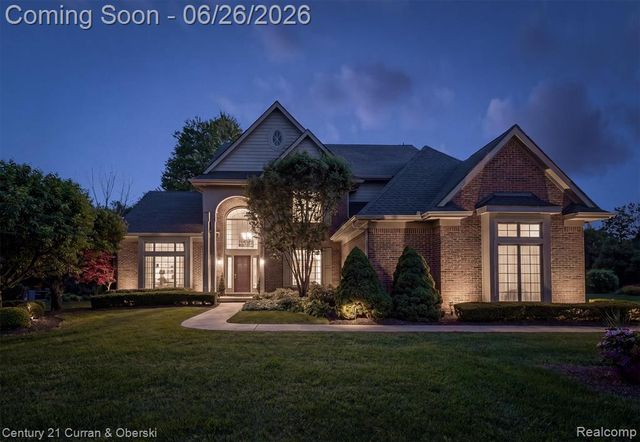 22217 Hazelton Court, Novi, MI 48374
